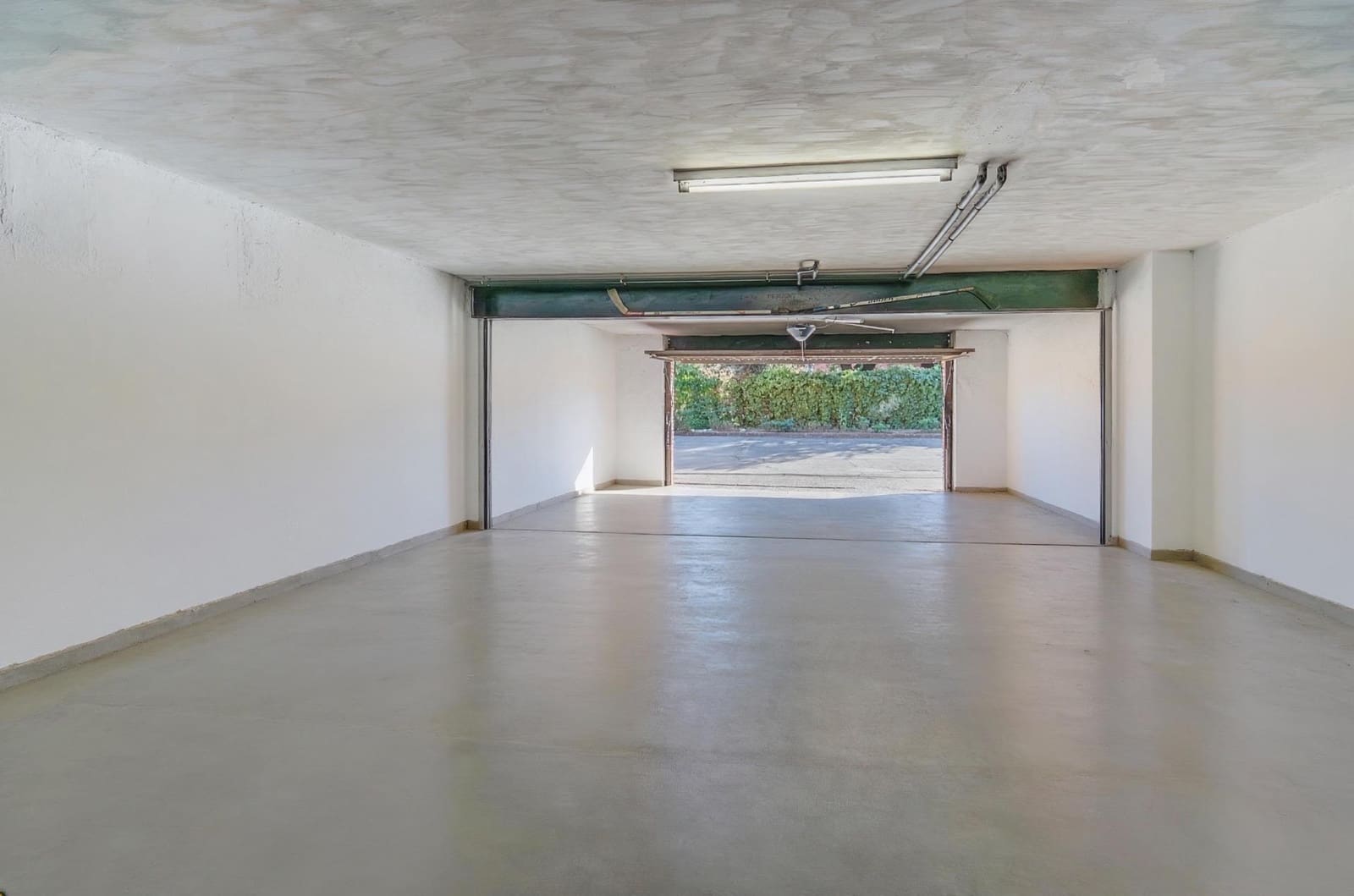 20 quarto Moradia para venda em Villanueva de la Canada com piscina garagem - 1 650 000 € (Ref: 10129690)