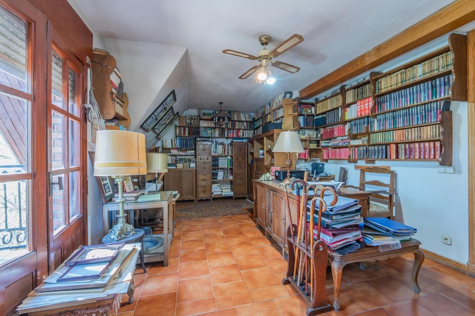 20 quarto Moradia para venda em Villanueva de la Canada com piscina garagem - 1 650 000 € (Ref: 10129690)