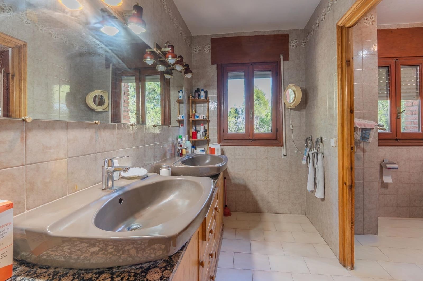 20 quarto Moradia para venda em Villanueva de la Canada com piscina garagem - 1 650 000 € (Ref: 10129690)