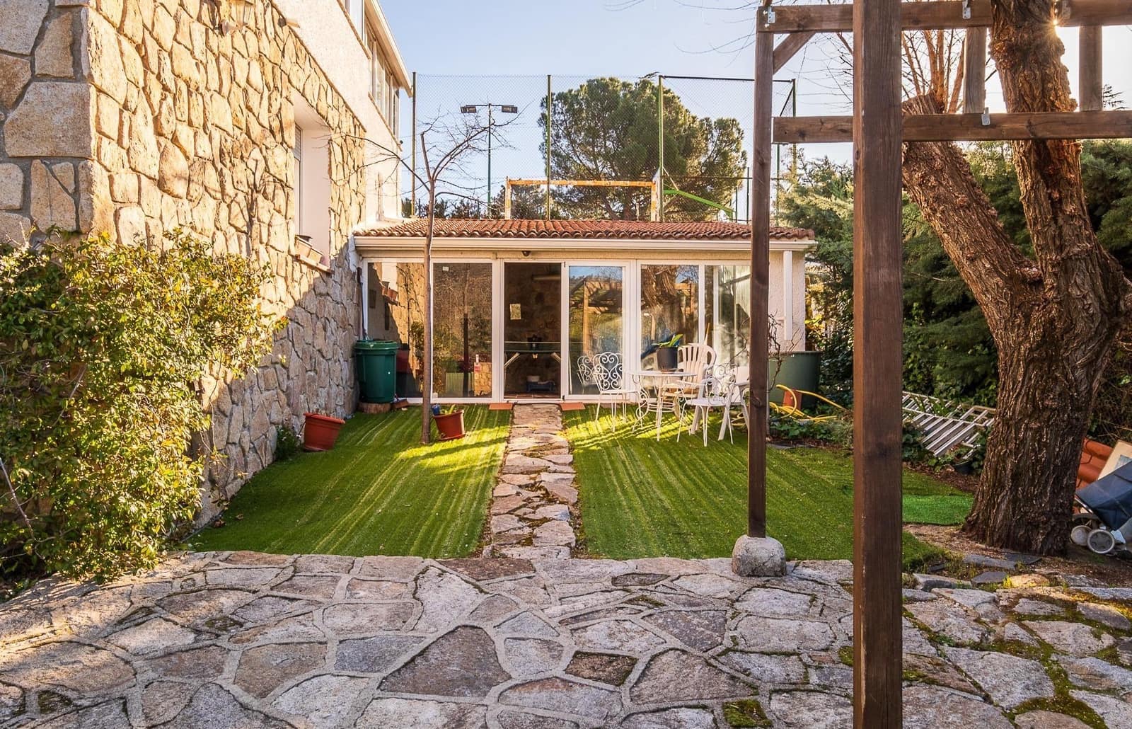 4 bedroom Villa for sale in Robledo de Chavela with pool garage - € 360,000 (Ref: 9491738)