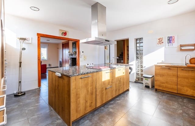 4 sovrum Villa till salu i Robledo de Chavela med pool garage - 360 000 € (Ref: 9491738)