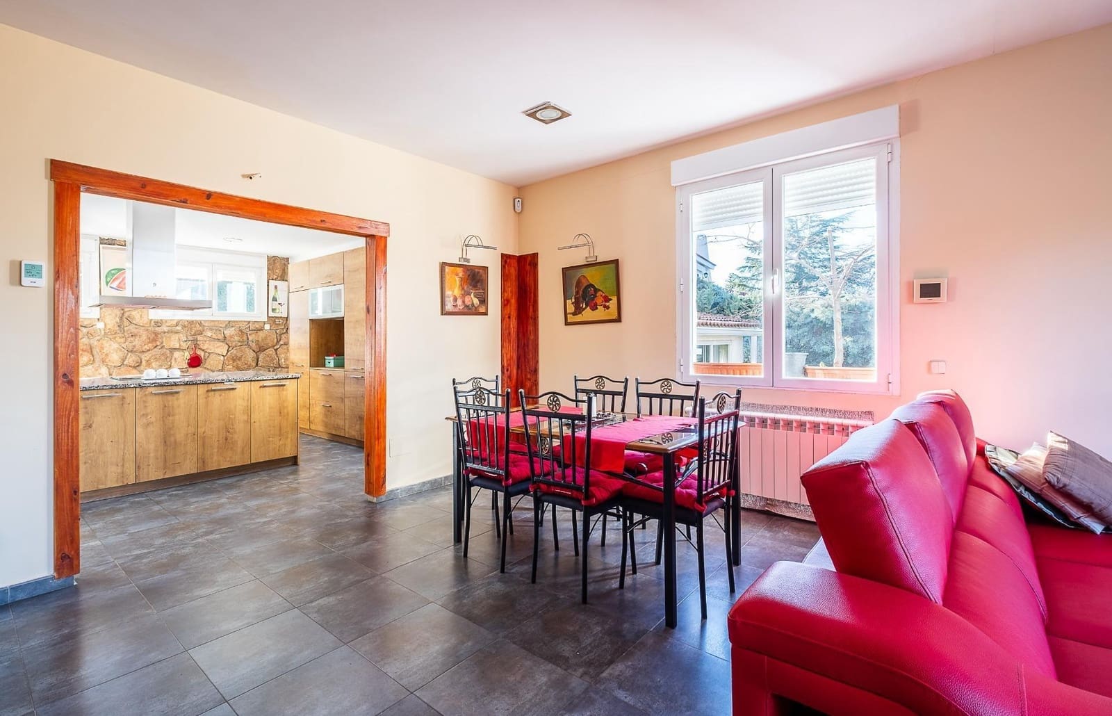 Chalet de 4 habitaciones en Robledo de Chavela en venta con piscina garaje - 360.000 € (Ref: 9491738)