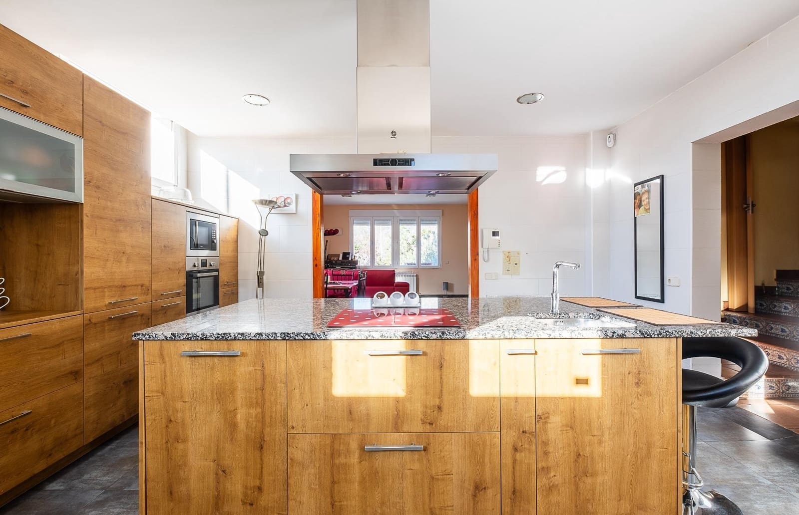 Chalet de 4 habitaciones en Robledo de Chavela en venta con piscina garaje - 360.000 € (Ref: 9491738)