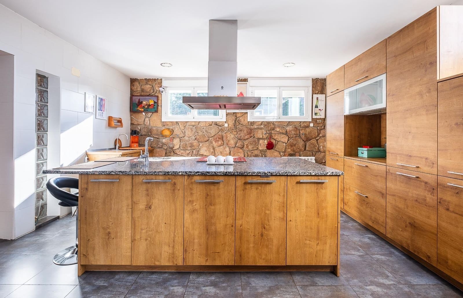 Chalet de 4 habitaciones en Robledo de Chavela en venta con piscina garaje - 360.000 € (Ref: 9491738)