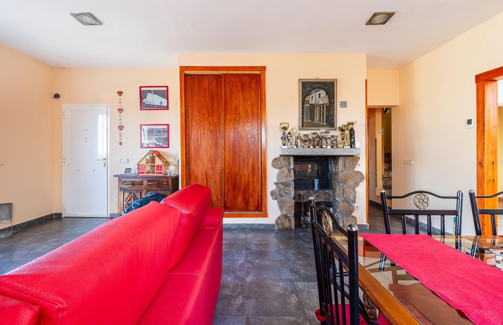 Chalet de 4 habitaciones en Robledo de Chavela en venta con piscina garaje - 360.000 € (Ref: 9491738)