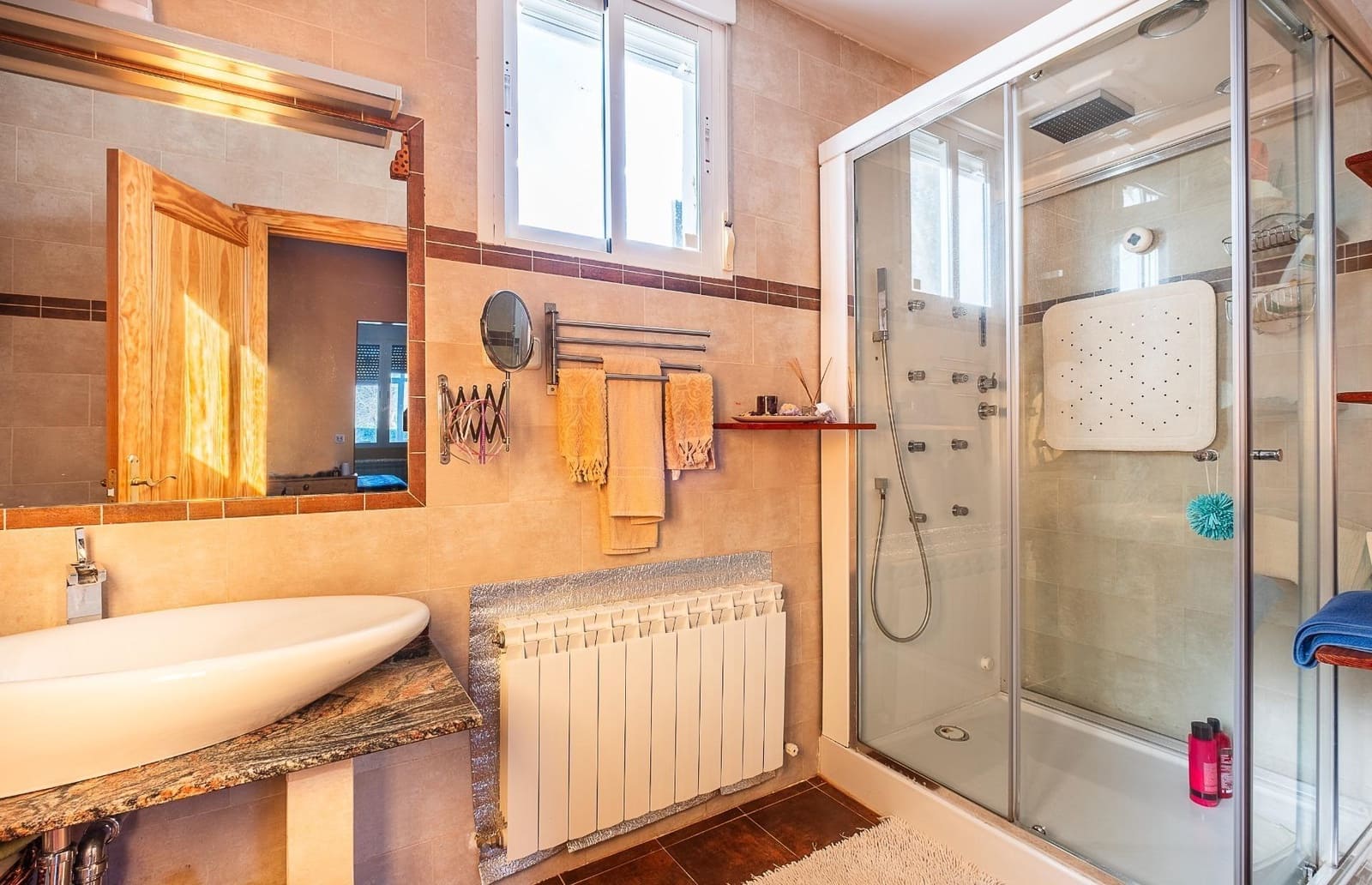 Chalet de 4 habitaciones en Robledo de Chavela en venta con piscina garaje - 360.000 € (Ref: 9491738)