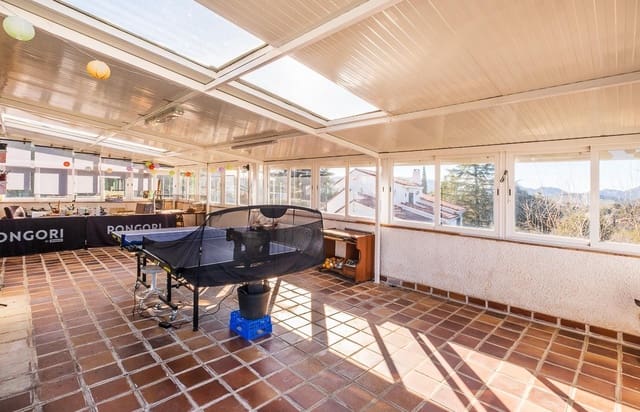 4 chambre Villa/Maison à vendre à Robledo de Chavela avec piscine garage - 360 000 € (Ref: 9491738)