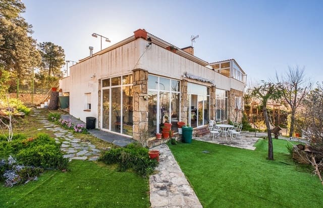 4 chambre Villa/Maison à vendre à Robledo de Chavela avec piscine garage - 360 000 € (Ref: 9491738)