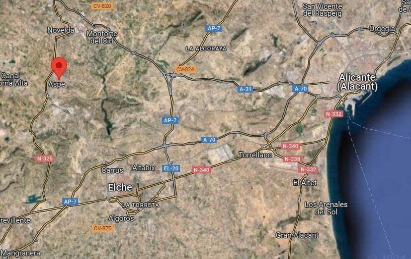 Commercial for sale in Aspe - € 380,000 (Ref: 9491739)