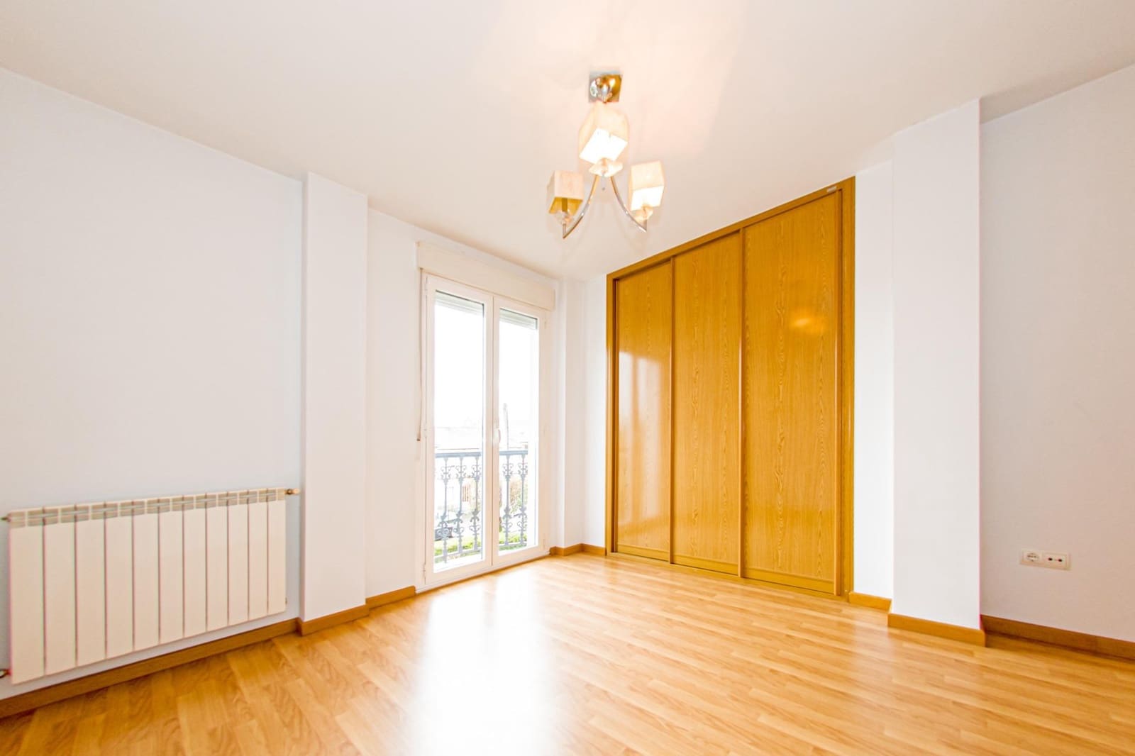 5 camera da letto Villa in vendita in Ponferrada con garage - 385.000 € (Rif: 9491740)