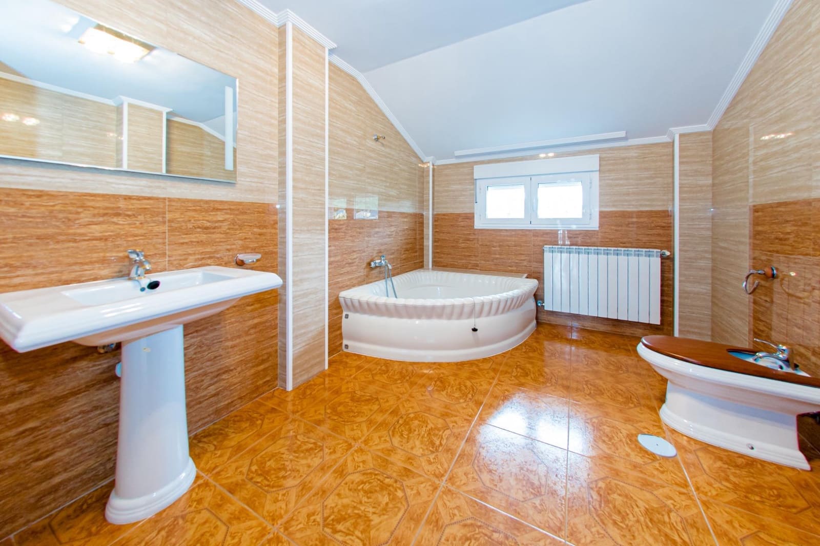 5 camera da letto Villa in vendita in Ponferrada con garage - 385.000 € (Rif: 9491740)