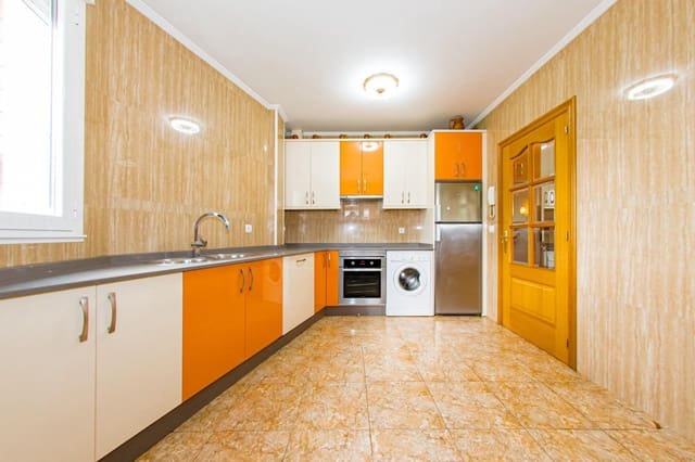 5 Zimmer Villa zu verkaufen in Ponferrada mit Garage - 385.000 € (Ref: 9491740)