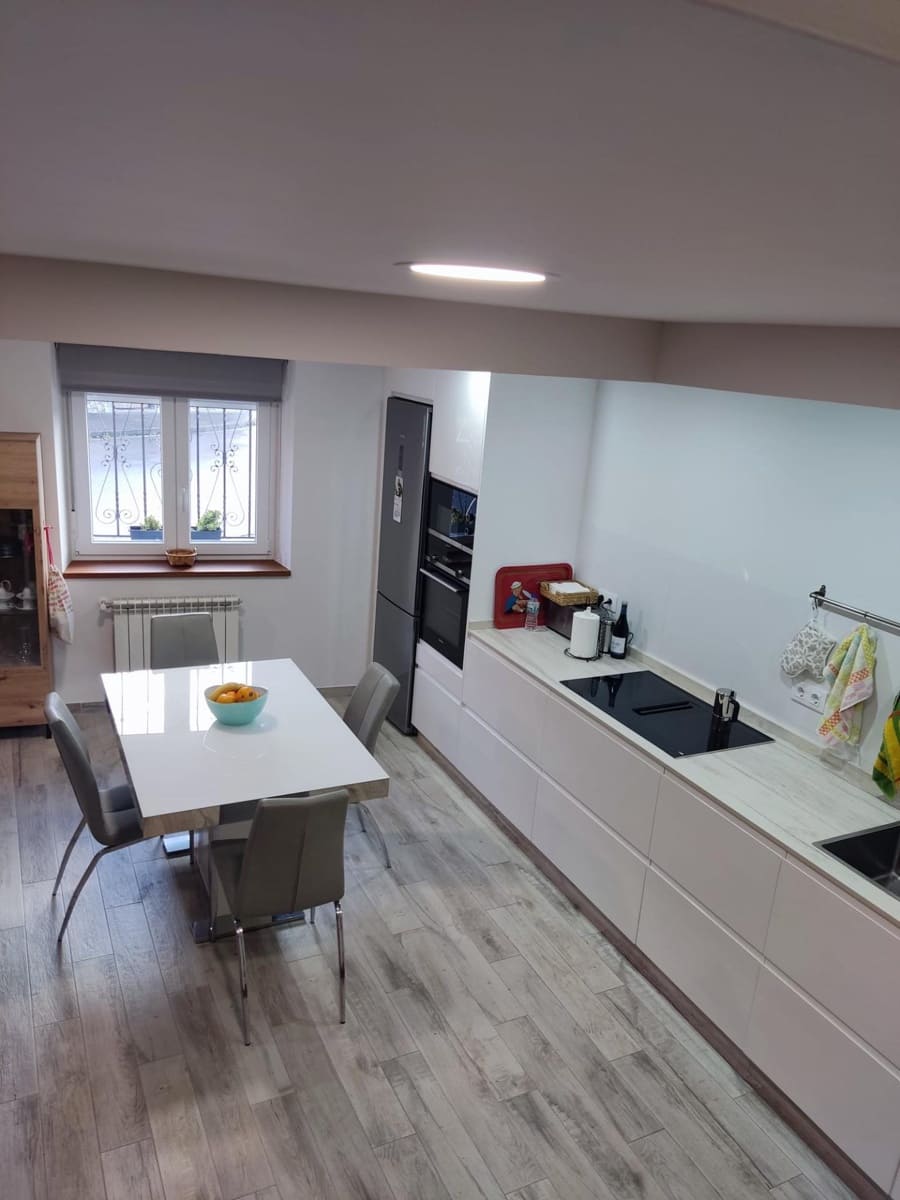 3 sypialnia Dom na sprzedaż w Castropodame z garażem - 145 000 € (Ref: 9491741)