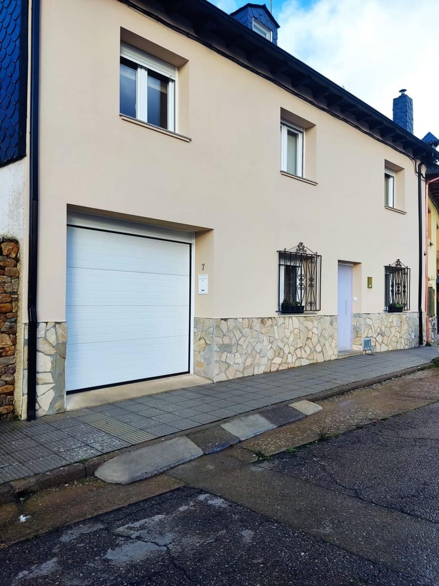 3 sypialnia Dom na sprzedaż w Castropodame z garażem - 145 000 € (Ref: 9491741)