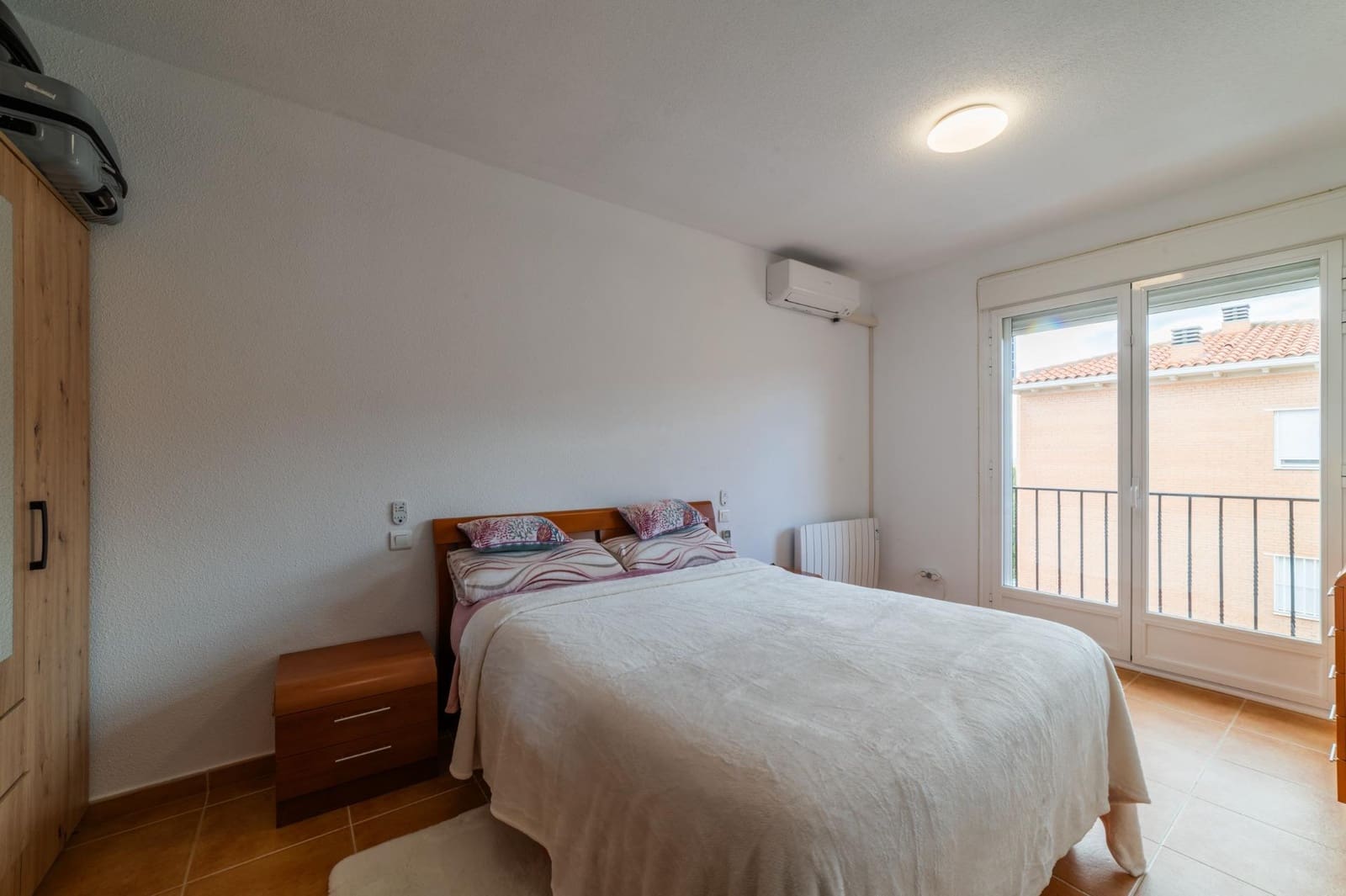 Chalet de 3 habitaciones en Ciruelos en venta con garaje - 220.000 € (Ref: 9491742)