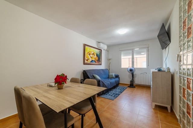 3 slaapkamer Villa te koop in Ciruelos met garage - € 200.000 (Ref: 9491742)