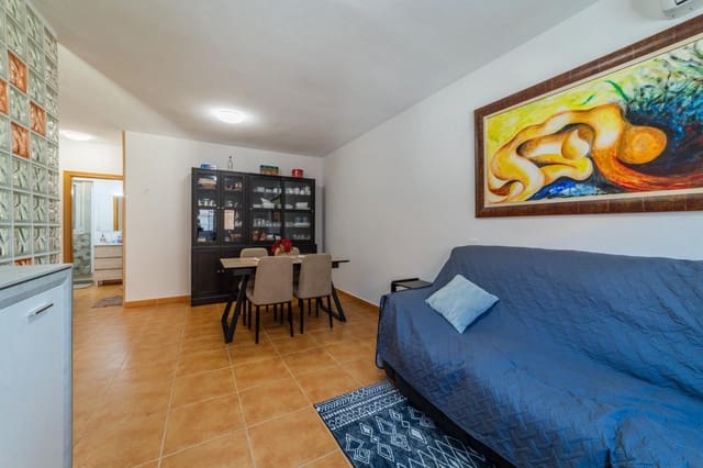 3 slaapkamer Villa te koop in Ciruelos met garage - € 200.000 (Ref: 9491742)