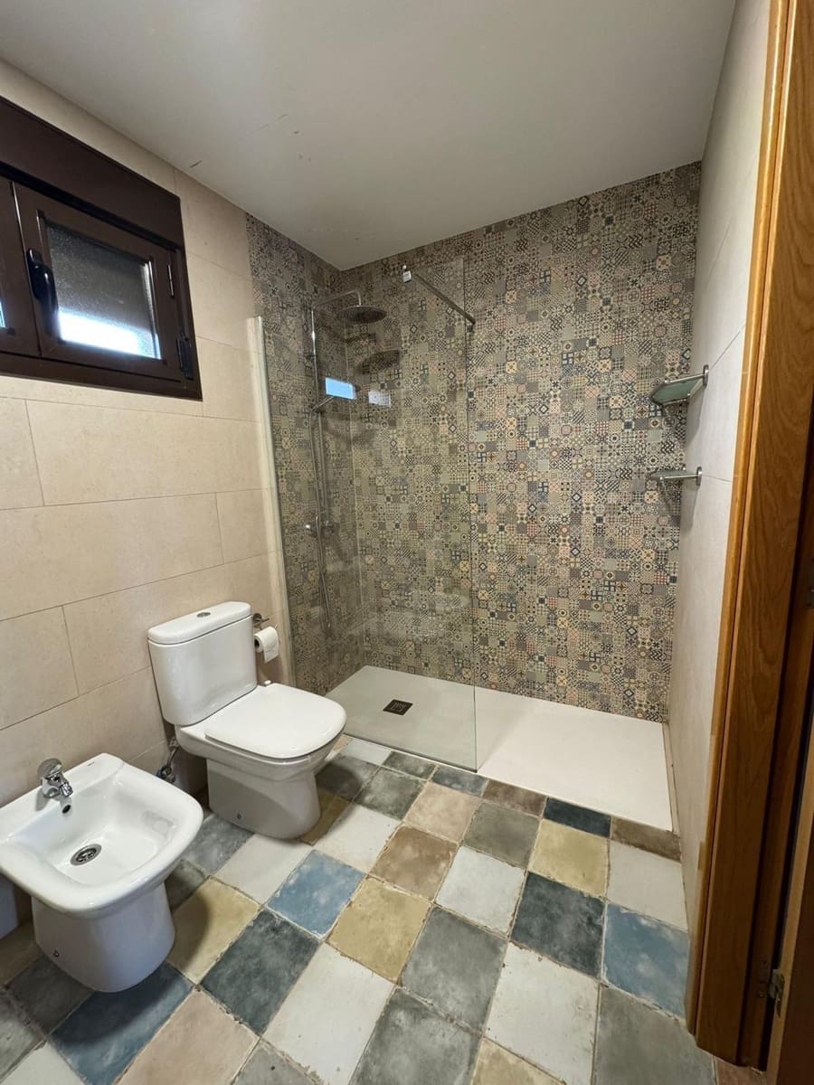 3 makuuhuone Paritalo myytävänä paikassa Chapineria mukana uima-altaan 
autotalli - 395 000 € (Ref: 9491743)