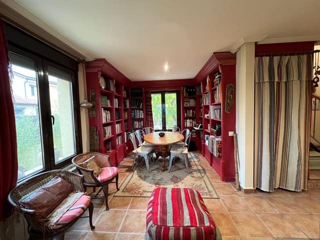 3 makuuhuone Paritalo myytävänä paikassa Chapinería mukana uima-altaan 
autotalli - 395 000 € (Ref: 9491743)