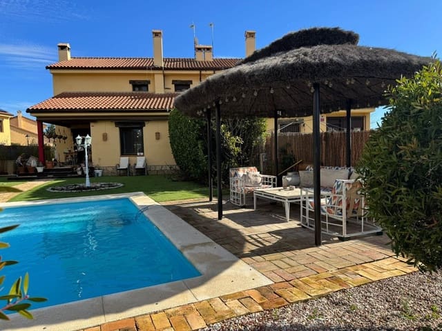 3 makuuhuone Paritalo myytävänä paikassa Chapinería mukana uima-altaan 
autotalli - 395 000 € (Ref: 9491743)