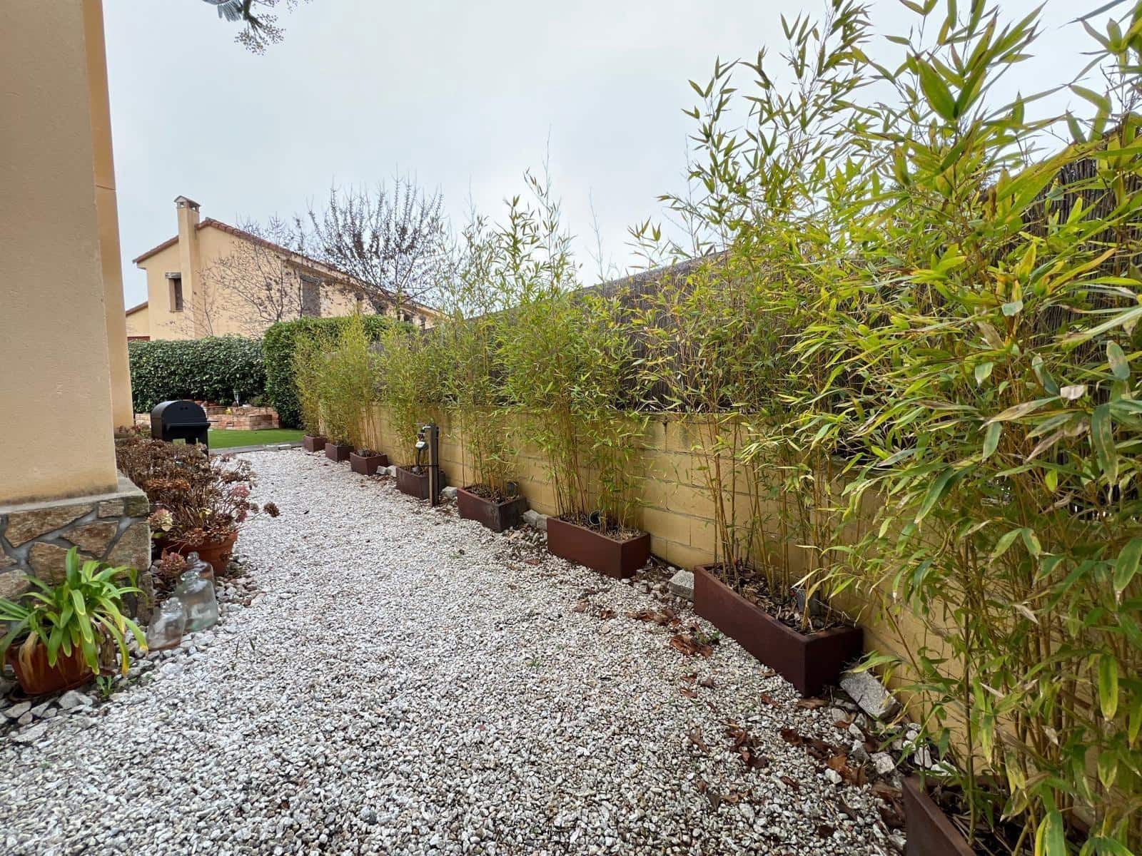 3 makuuhuone Paritalo myytävänä paikassa Chapineria mukana uima-altaan 
autotalli - 395 000 € (Ref: 9491743)