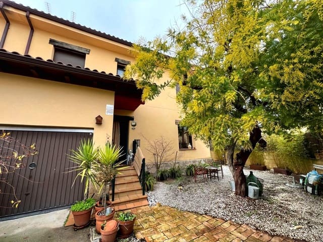 3 soveværelse Semi-Rækkehus til salg i Chapinería med swimmingpool garage - € 395.000 (Ref: 9491743)