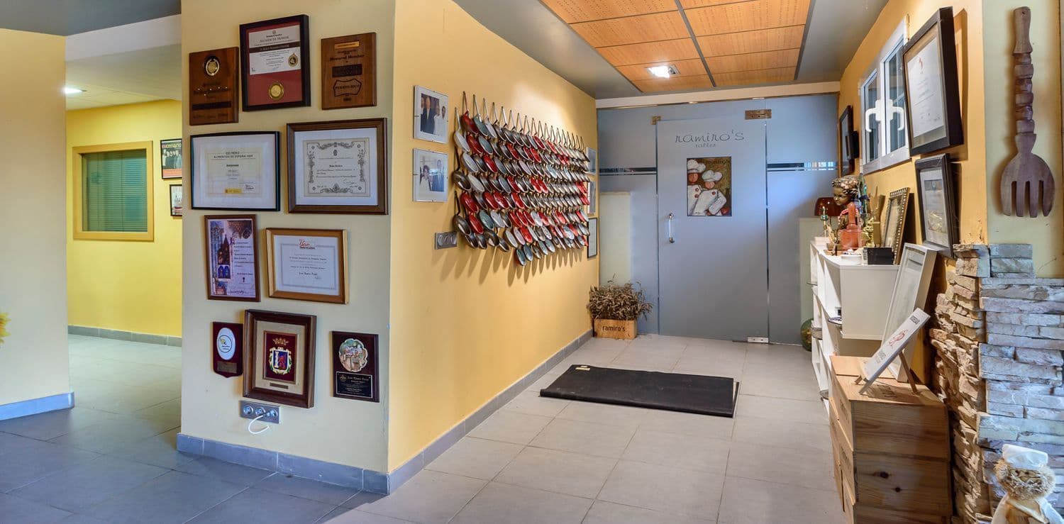 14 quarto Moradia para venda em Valladolid cidade com piscina garagem - 1 500 000 € (Ref: 9491745)