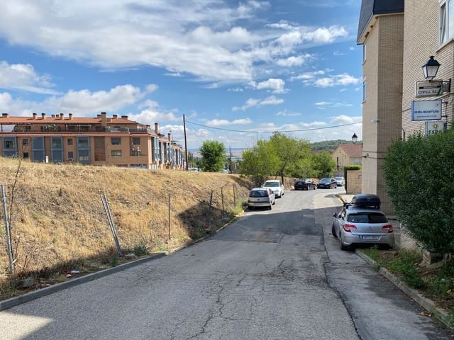 Building Plot for sale in El Molar - € 1,700,000 (Ref: 9491747)