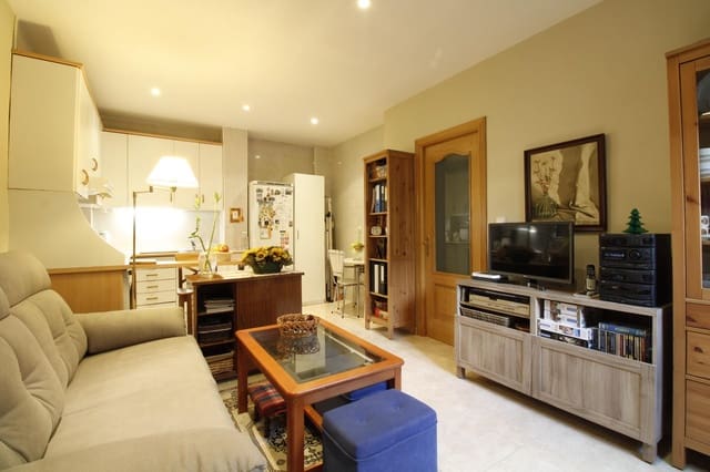 1 slaapkamer Appartement te koop in Entrevías, Madrid stad - € 198.000 (Ref: 9497507)