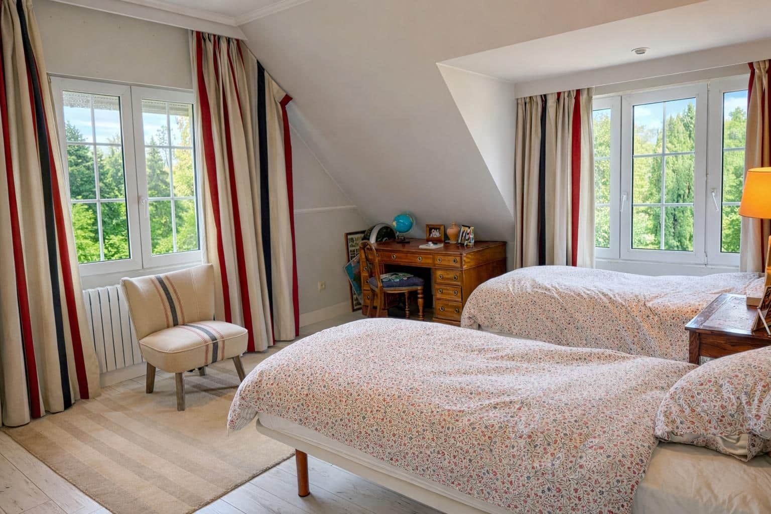 5 bedroom Villa for sale in Villaviciosa de Odon with pool garage - € 1,450,000 (Ref: 9524414)