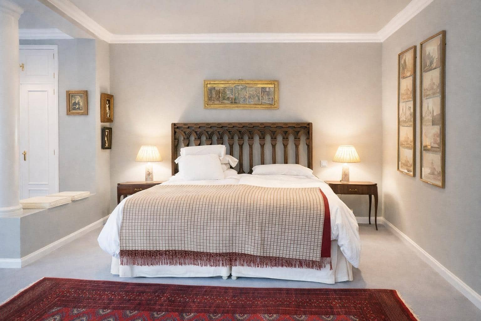 5 bedroom Villa for sale in Villaviciosa de Odon with pool garage - € 1,450,000 (Ref: 9524414)