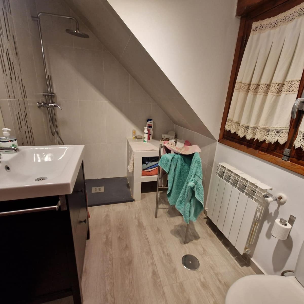 6 bedroom Villa for sale in Bustarviejo - € 480,000 (Ref: 9541231)