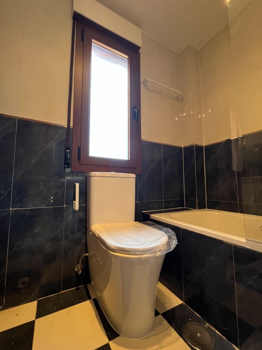 4 bedroom Townhouse for rent in Collado Villalba with pool garage - € 1,800 (Ref: 9541740)