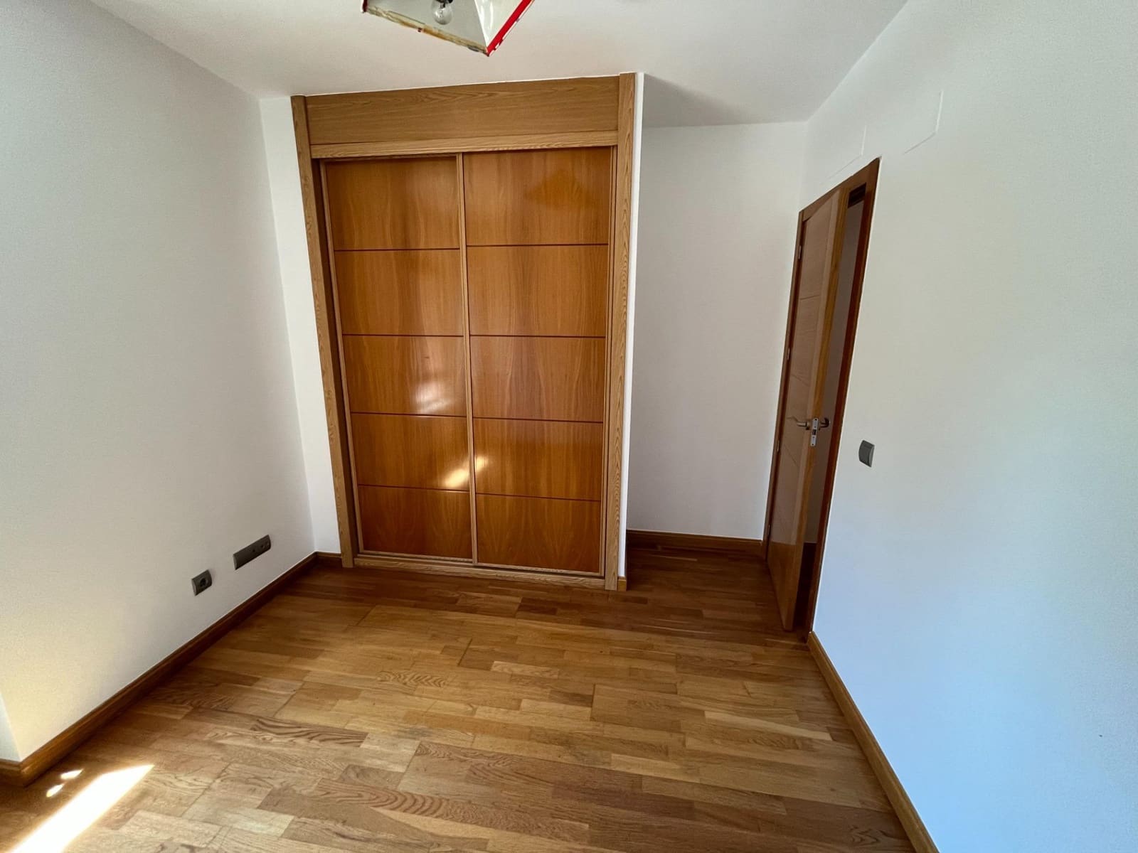 4 bedroom Townhouse for rent in Collado Villalba with pool garage - € 1,800 (Ref: 9541740)