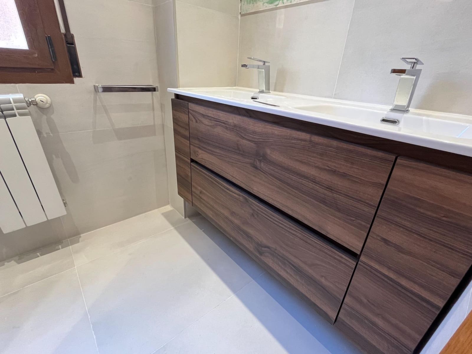 4 bedroom Townhouse for rent in Collado Villalba with pool garage - € 1,800 (Ref: 9541740)