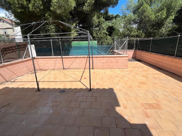 4 bedroom Townhouse for rent in Collado Villalba with pool garage - € 1,800 (Ref: 9541740)
