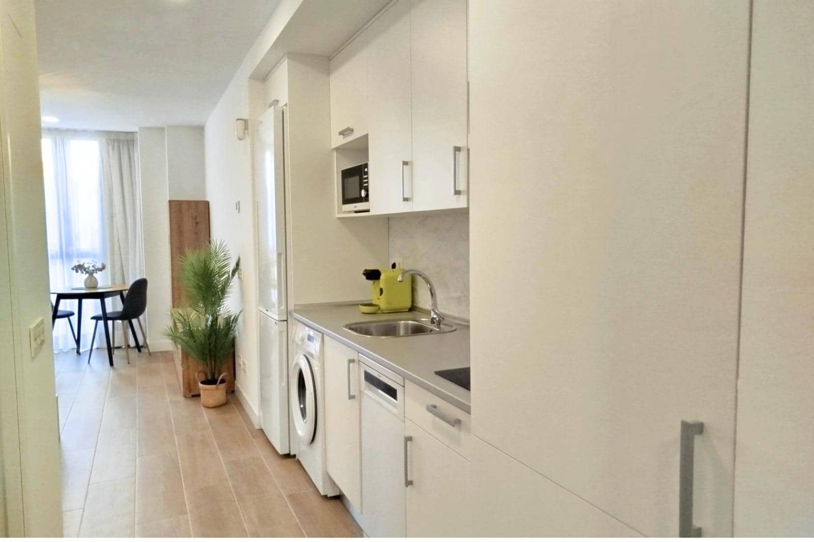 Studio à vendre à Madrid ville avec garage - 320 000 € (Ref: 9574717)