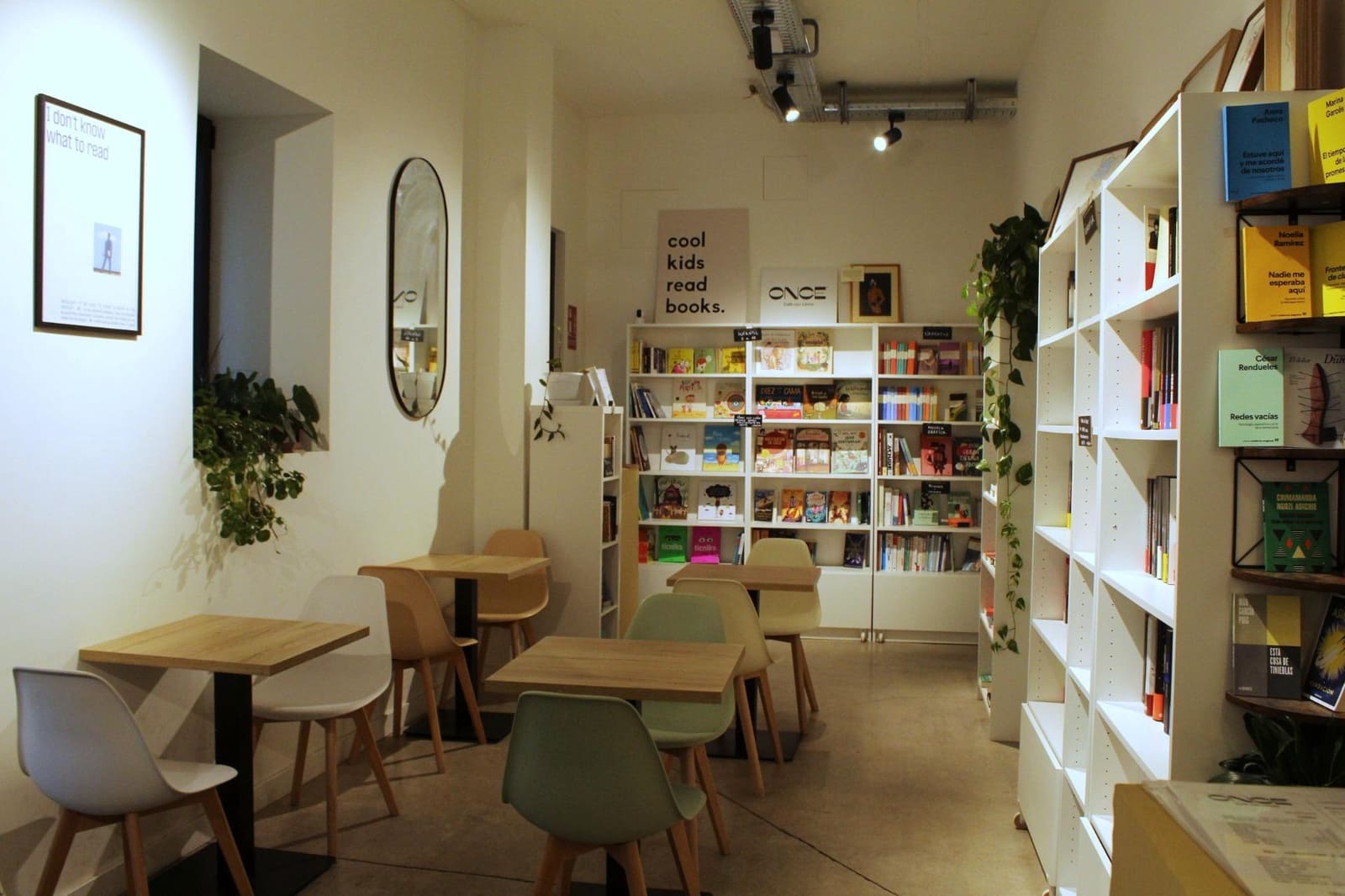 Commercial for rent in Torrelodones - € 2,000 (Ref: 9591409)