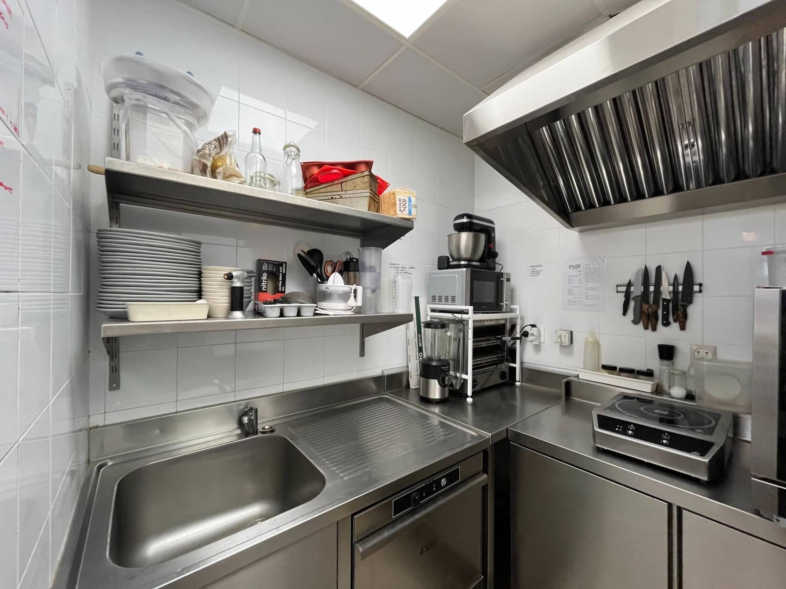 Commercial for rent in Torrelodones - € 2,000 (Ref: 9591409)