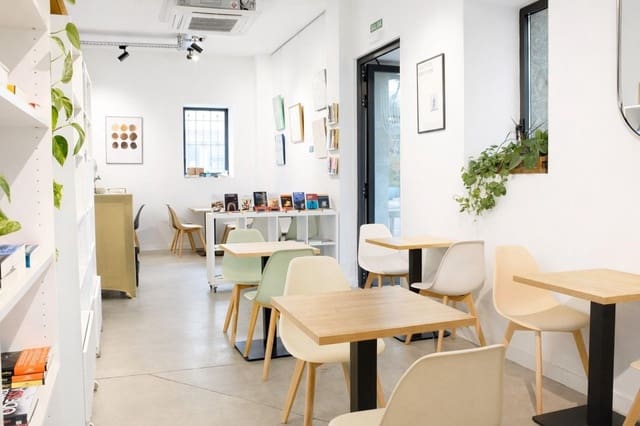 Commercial for rent in Torrelodones - € 2,000 (Ref: 9591409)