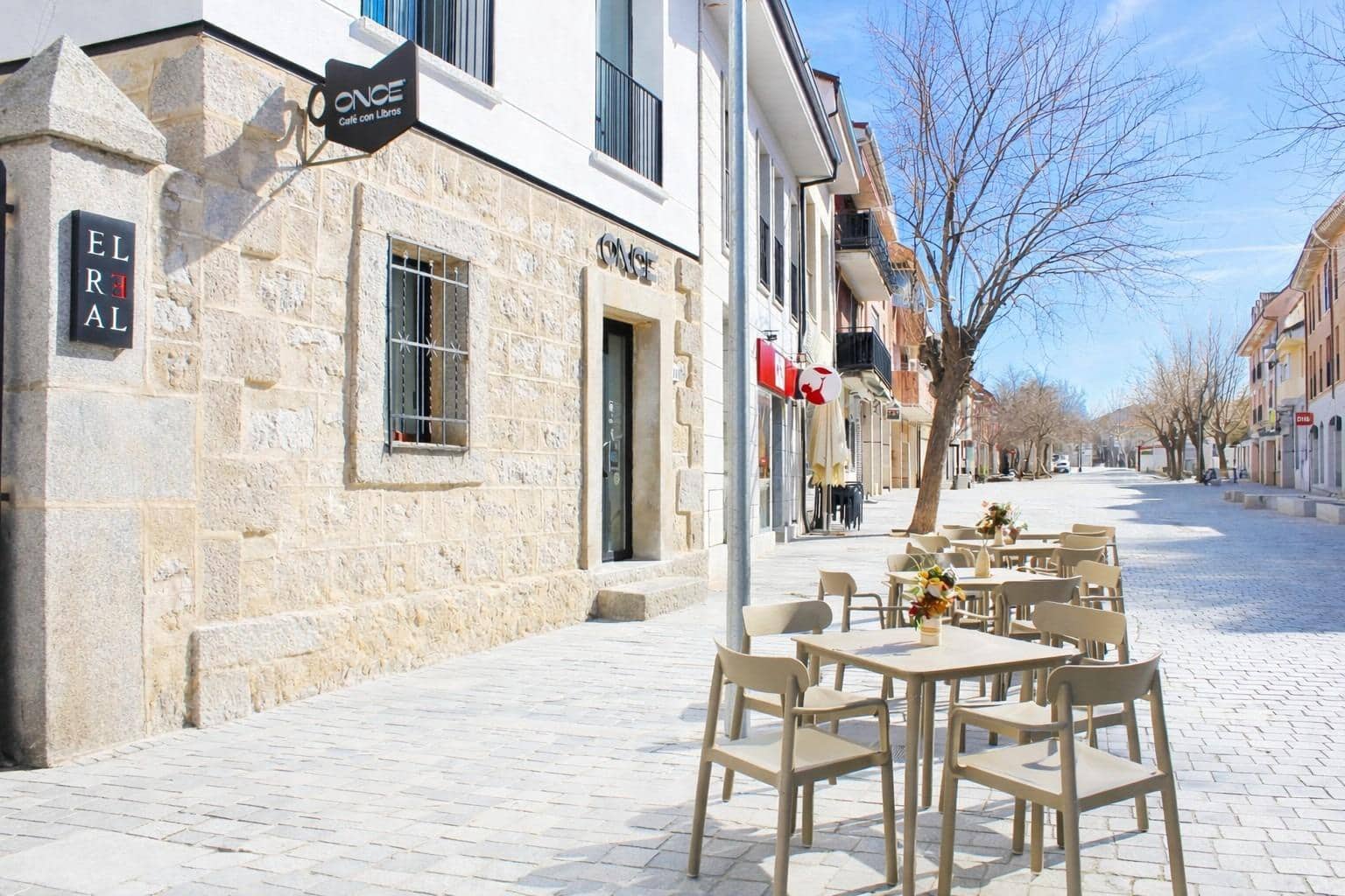 Commercieel te huur in Torrelodones - € 2.000 (Ref: 9591409)