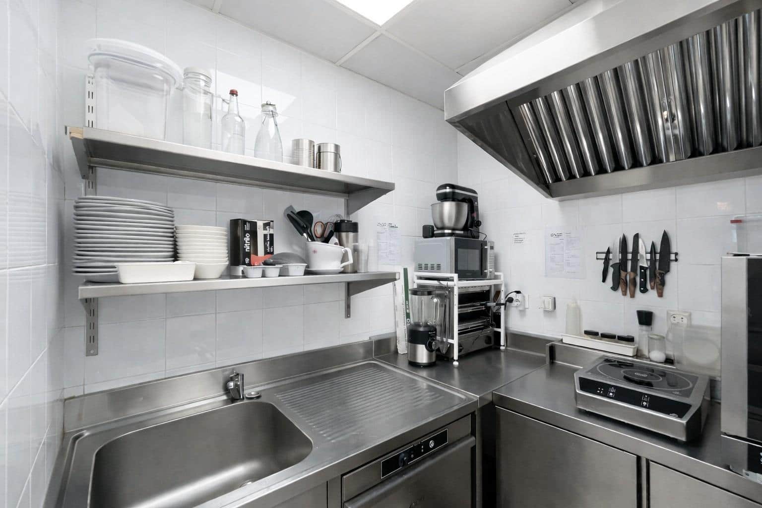 Commercial for rent in Torrelodones - € 2,000 (Ref: 9591409)