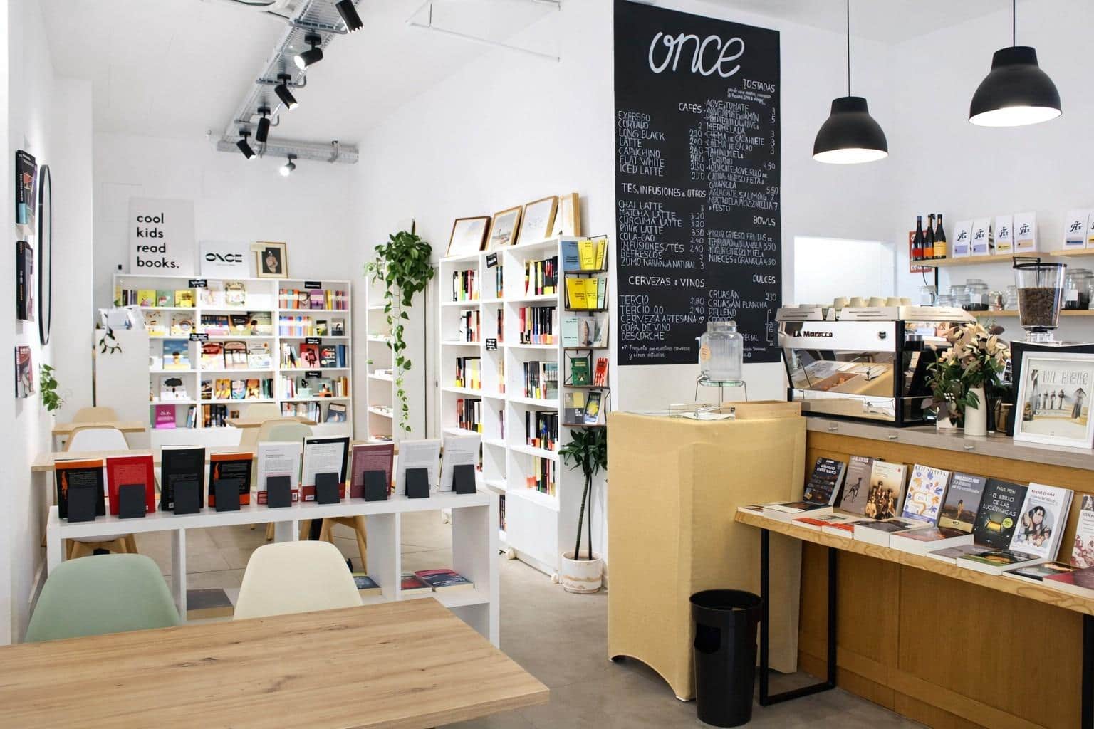Commercial for rent in Torrelodones - € 2,000 (Ref: 9591409)
