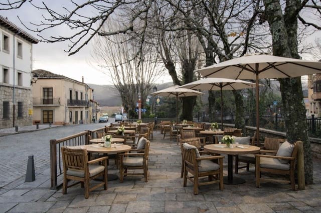 15 soveværelse Hotel til salg i Rascafría - € 899.000 (Ref: 9596292)