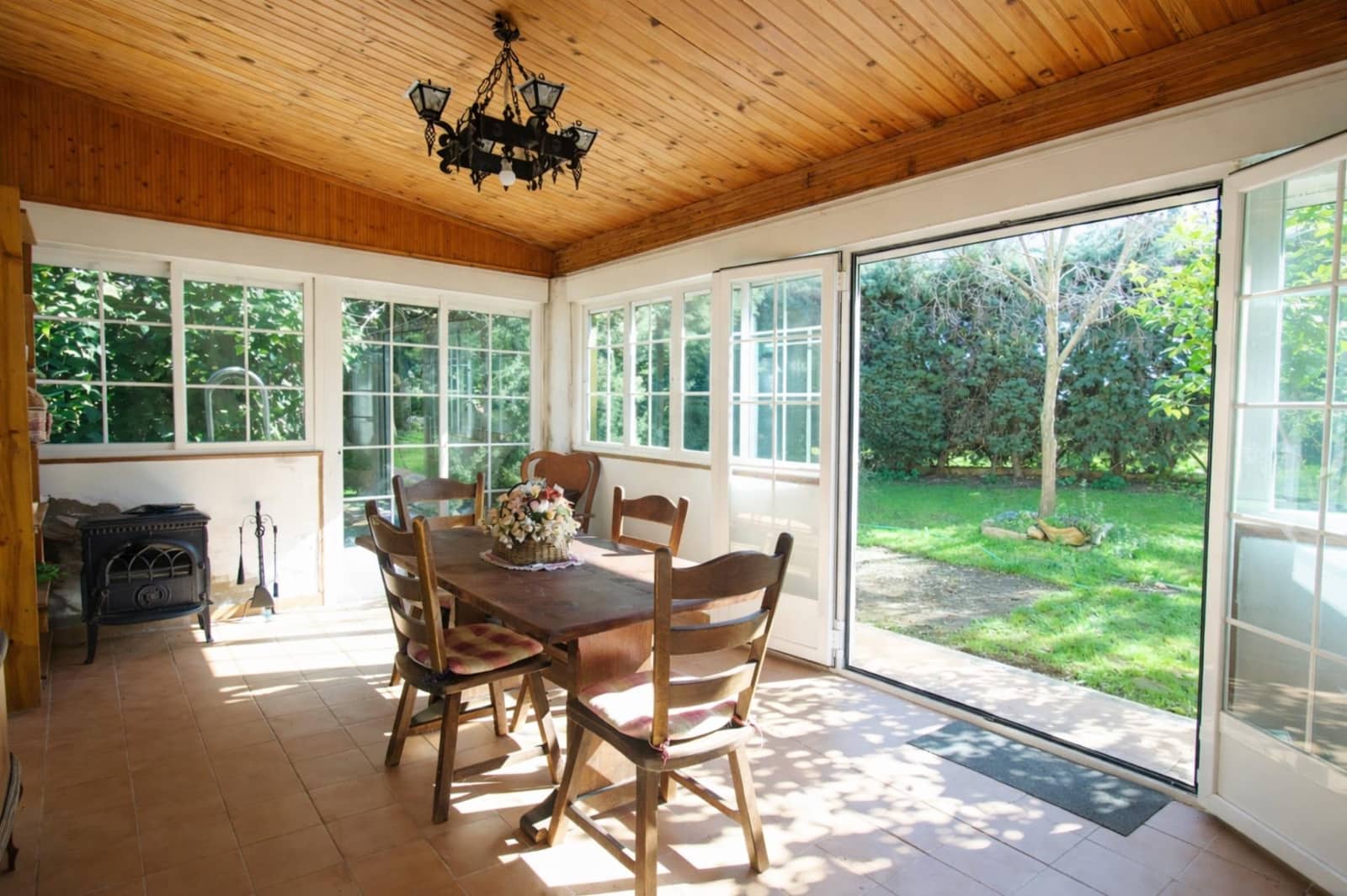 4 Zimmer Villa zu verkaufen in El Casar de Escalona mit Garage - 170.000 € (Ref: 9619413)