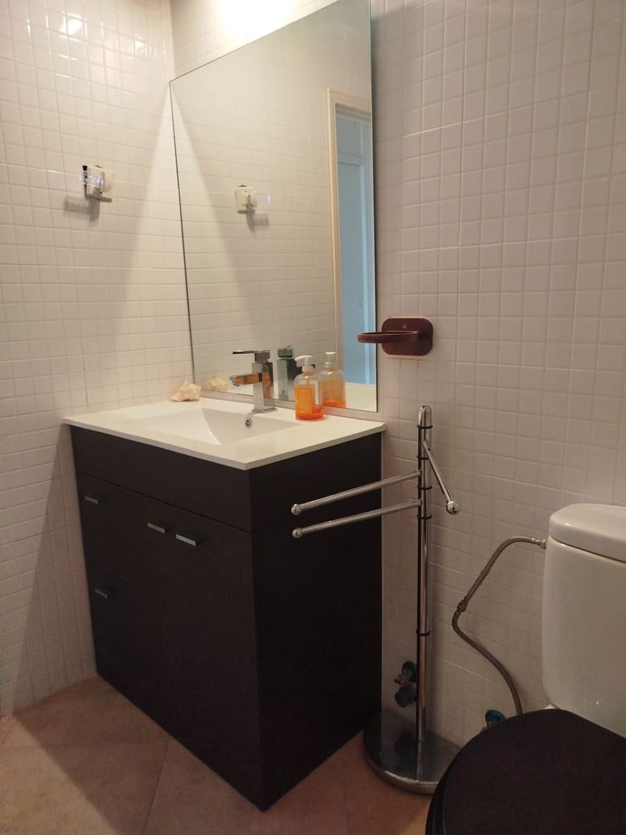 3 bedroom Flat for sale in Pelayos de la Presa with pool - € 110,000 (Ref: 9637712)