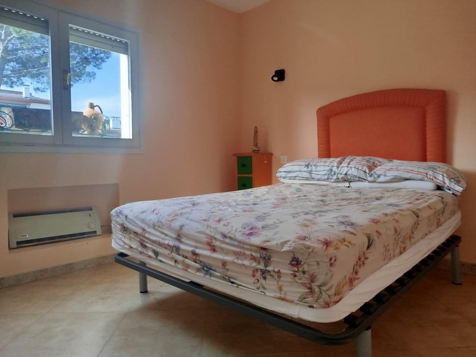 3 bedroom Flat for sale in Pelayos de la Presa with pool - € 110,000 (Ref: 9637712)