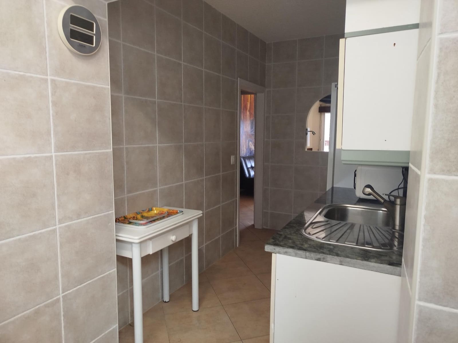 3 bedroom Flat for sale in Pelayos de la Presa with pool - € 110,000 (Ref: 9637712)