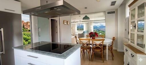 4 soverom Kjedet enebolig til salgs i Boadilla del Monte med svømmebasseng garasje - € 1 280 000 (Ref: 9648272)