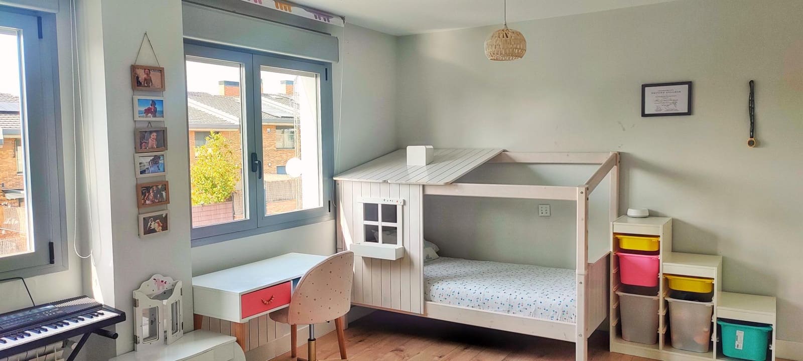 4 soverom Kjedet enebolig til salgs i Boadilla del Monte med svømmebasseng garasje - € 1 280 000 (Ref: 9648272)